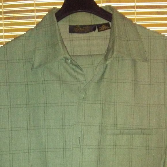 J. Vital Suit - Picture 2 of 3